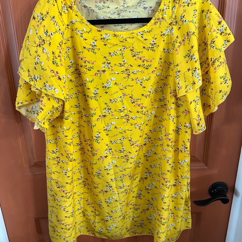 Yellow Floral Flutter Sleeve Women's Top